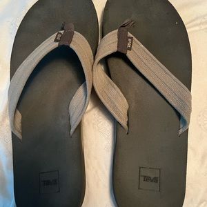 Teva flip flops mens mush